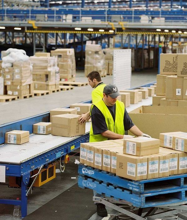 May include: A black, arched patch with gold trim and the text "THE JAM" in gold lettering. The patch features two circular emblems with red, white, and blue concentric circles, resembling a target.